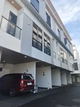 Di jual rumah murah di dwi warna sawah besar jakarta pusat
