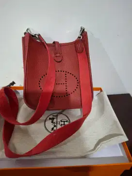 Jual tas bekas pemakaian pribadi