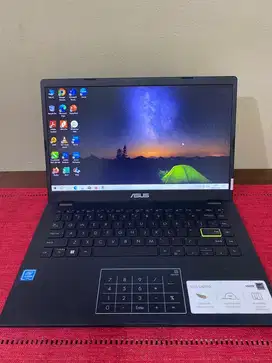 Laptop Slim Asus Vivobook 14