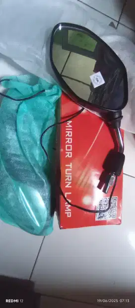 Spion sepeda motor