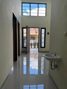 Jual Rumah Baru siap Huni BSd Nusaloka Tangerang selatan