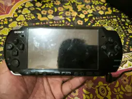 PSP 2000 cuma nyala led