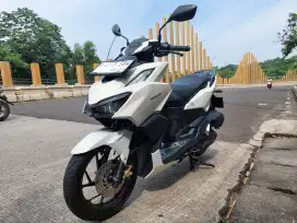 VARIO 160 ABS Low KM 6rb Pajak Hidup Putih Pribadi