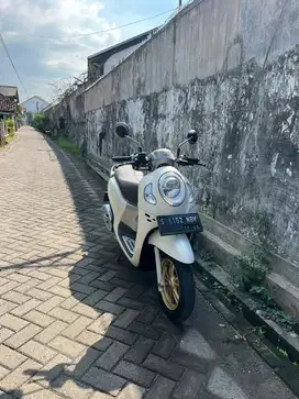 Scoopy prestige 2021