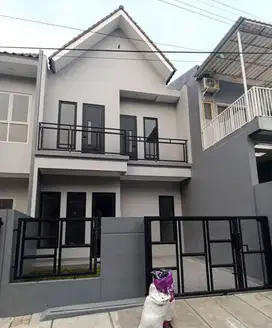 Jual Rumah Baru 2 tingkat nyaman komplek bagus BSD tangerang selatan