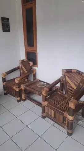 Kursi teras anyaman bambu