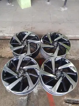 Velg OEM Original Toyota Rush TRD