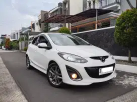 Dp 10 jtan !! MAZDA 2 1.5 R MATIC 2013