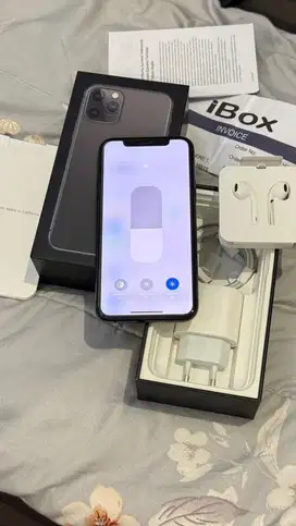 Dijual Iphone 11 Pro 64GB Grey Resmi Ibox Mulus Lengkap