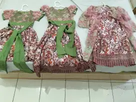 Di jual 3 Kebaya modern couple ibu & anak ,bru skali pkai