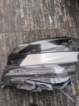 Lampu Depan Vellfire 2016 Kiri