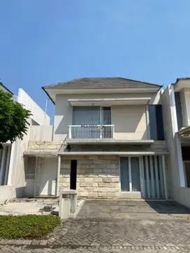 Dijual Rumah Modern Furnished di Royal Residence, Surabaya Barat