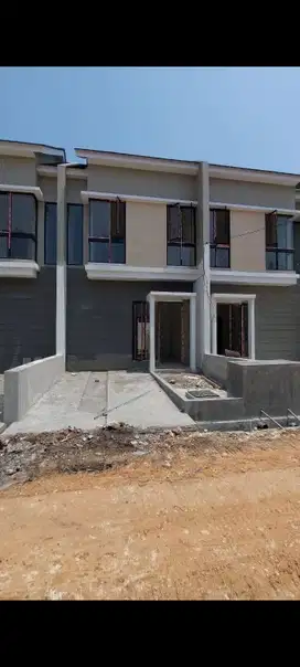 Rumah Surabaya timur siap huni