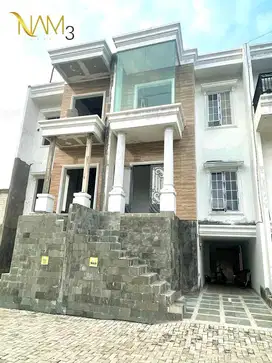 RUMAH 3 LANTAI JAKARTA SELATAN MEWAH MINIMALIS