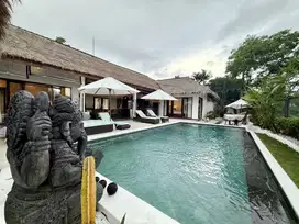Villa 4 Kamar Tidur di Mengwi Disewakan Bulanan