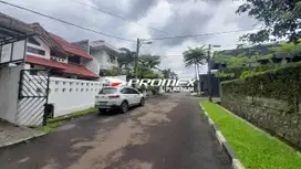 Rumah di Bintaro dalam Cluster Harga Murah Butuh Renov Row Jalan Lebar
