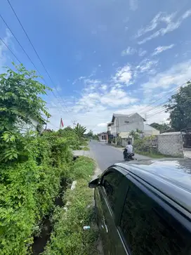 Tanah pinggir jalan Raya Sesela