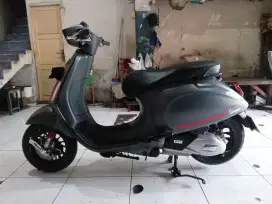 Vespa sprint S i-get abs