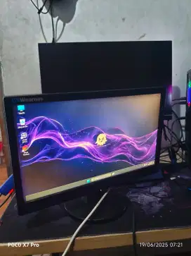 Monitor 18,5 inch