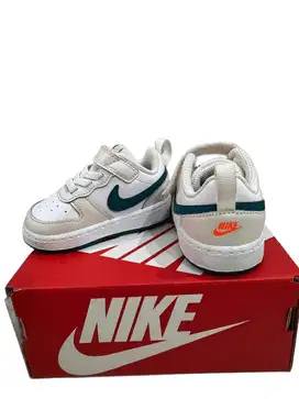 PRELOVED Nike Shoes Anak