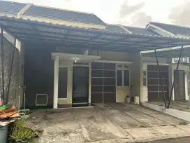 DISEWAKAN RUMAH DI PARADISE PARK SARAKAN SEPATAN