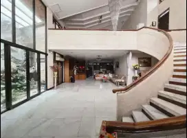 Disewakan Rumah usaha Raya kertajaya indah