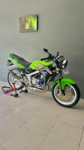 Dijual ninja KIS 2004 full modifikasi proper