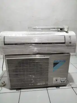 AC Daikin Standart Thailand 1PK Type FTC25NV14