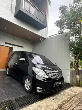 OVER KREDIT TOYOTA ALPHARD 2010