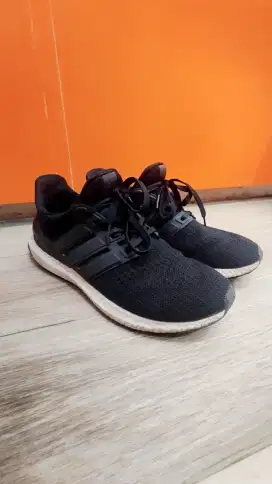 Sepatu & jaket pria keren banget