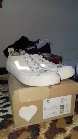 ventela reborn white reflective