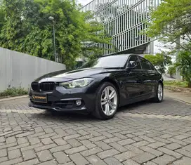 (DP: 0 + Cashback 100JT) BMW 320i 2019 Sport Shadow low km 320 f30 M