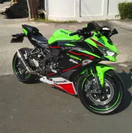 KAWASAKI NINJA ZX25R ABS SE 2022 KILOMETER LOW 400san