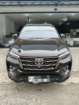Toyota Fortuner GR Sport 2022 Diesel