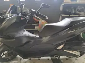 jual cepat motor pcx 160 2022 kondisi ori dan surat lengkap