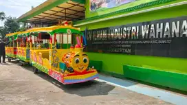 Kereta Motor Mesin Viar Baru Thomas Odong-odong