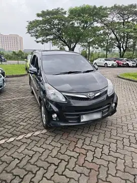 Avanza Veloz 2014 MT Manual Hitam Murah KM Low