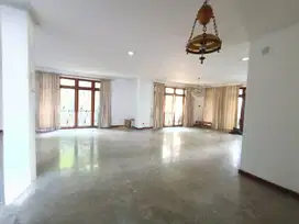 Rumah hunian elite dijual Pondok Indah Dekat Sekolah Raffles Jakarta