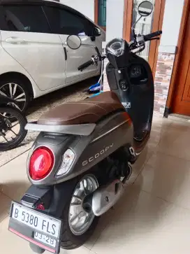 di jual honda scoopy prestige th 2023 B Bekasi  pjk idup mtr ms jos.