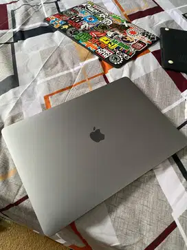 Macbook Pro 2018 32/1gb batangan keyboard japan