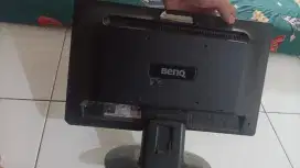 1 set Monitor dan CPU