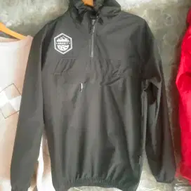 jaket running sz m