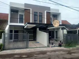Dijual rumah baru di Margahayu raya Soekarno Hatta