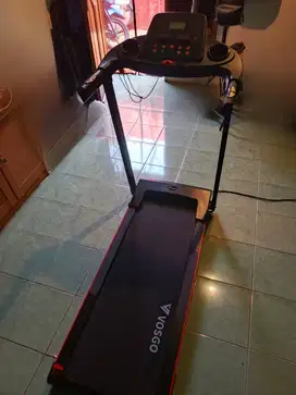 Treadmill Elektrik Vosgo Kondisi Sangat Bagus