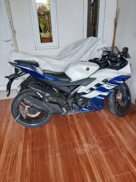 DIJUAL YAMAHA MULUS MESIN BAGUS LAMPU LED