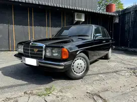 Mercedes Benz Tiger W123 200BB 1985 Hitam Manual