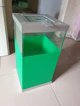 Jual kotak amal dari kaca