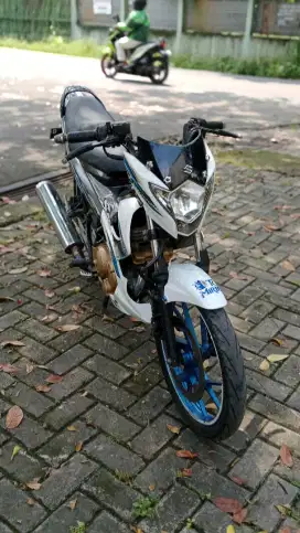 Suzuki Satria FU tahun 2013 surat lengkap