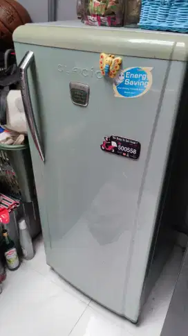 Kulkas Sharp Glacio 1 pintu