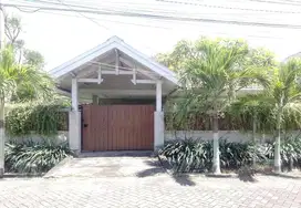 Dijual Rumah Siap Huni Asri Full Furnished Manyar Sby Timur